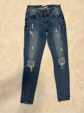 FOREVER 21 Women's Dark Blue Distressed Skinny Jeans